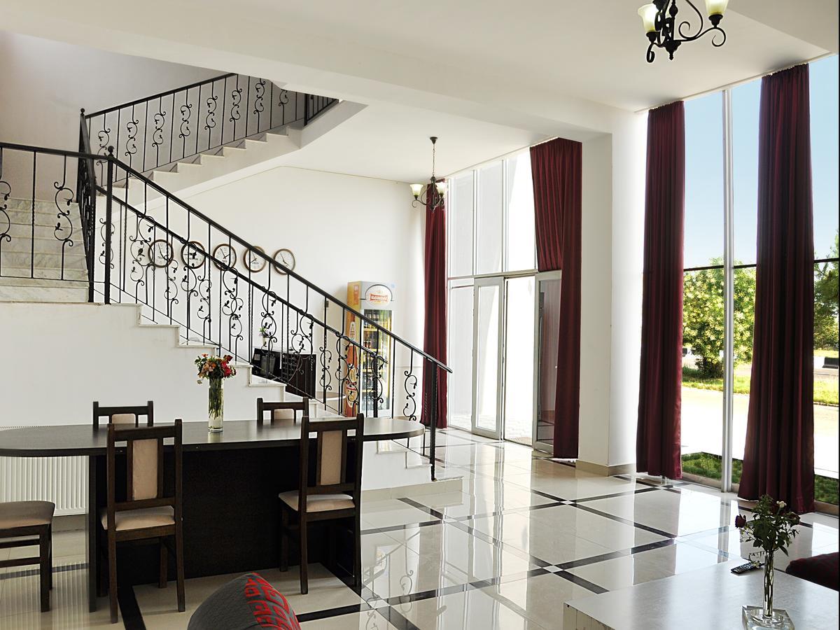 Grand Hotel تبليسي المظهر الخارجي الصورة